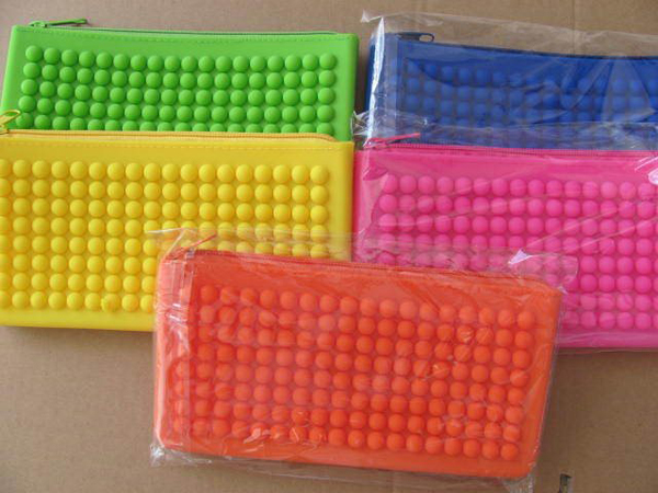 硅膠和tpr哪個材質好