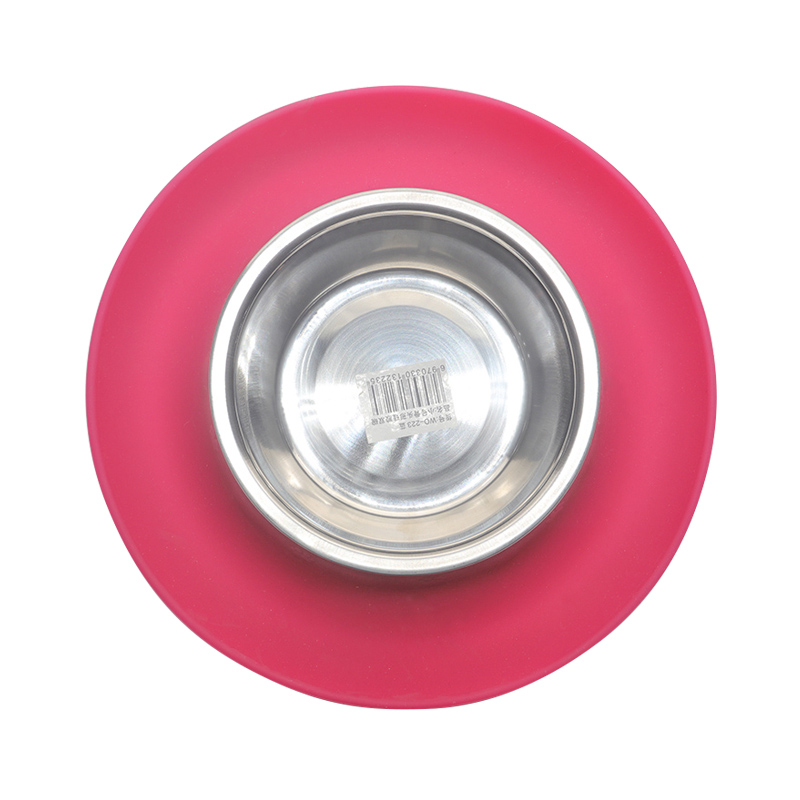 環保硅膠碗紅綠兩色，可供中小型寵物使用